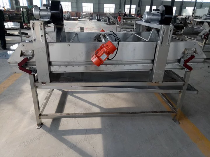 Vibrating water screen