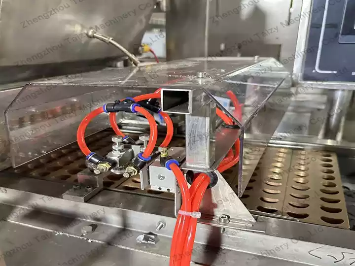 Pouring Device