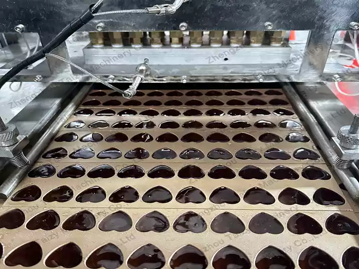 semi-automatic Model 50 candy depositor