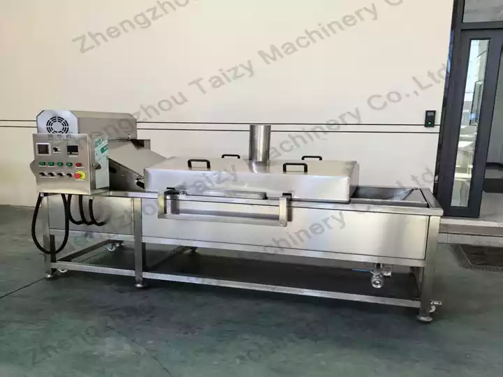 Continuous fryer for french fries
