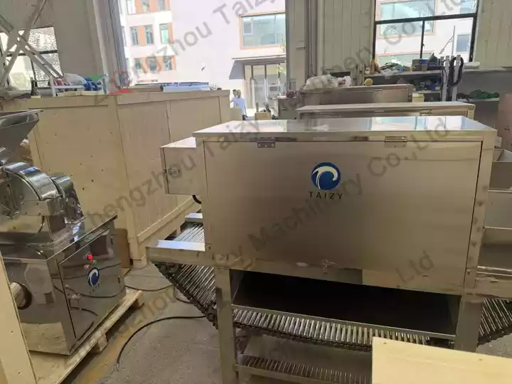 Automatic garlic clove peeler