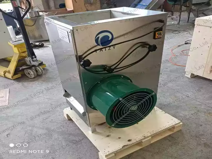 Garlic breaking machine